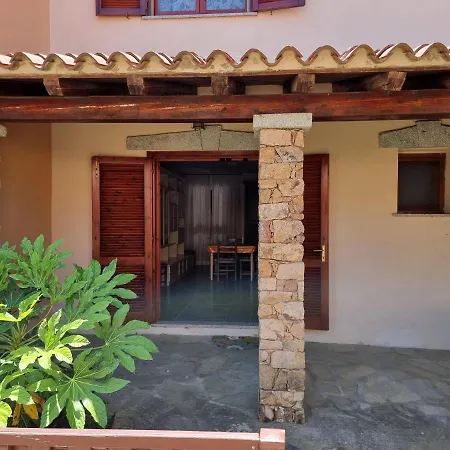 Residenza Lentischio Holiday home Limpiddu